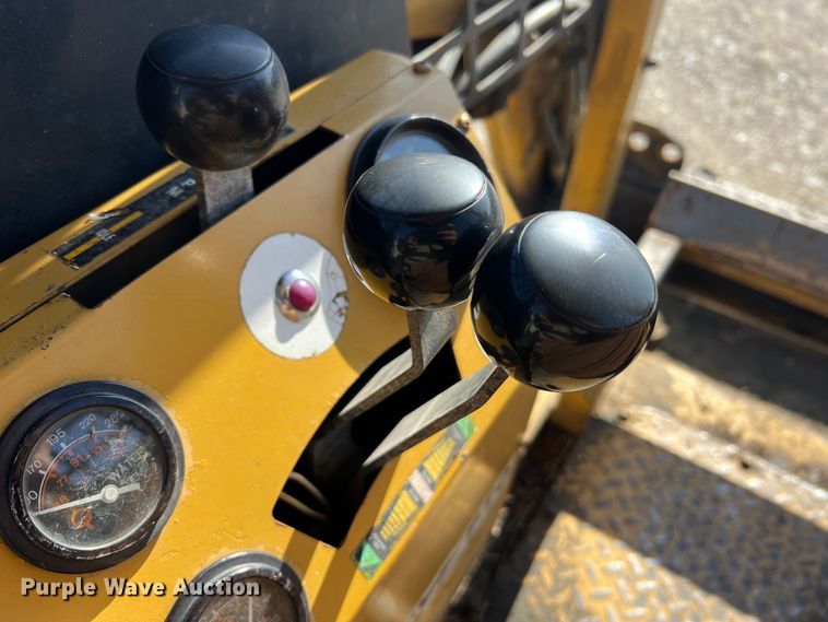 image for item MM9184 1996 ASV MD70  tracked skid steer loader