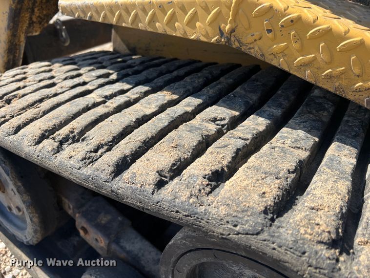 image for item MM9184 1996 ASV MD70  tracked skid steer loader