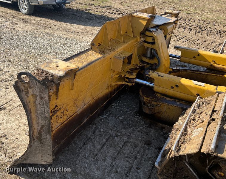 image for item MM9198 2007 Caterpillar D6N LGP  dozer