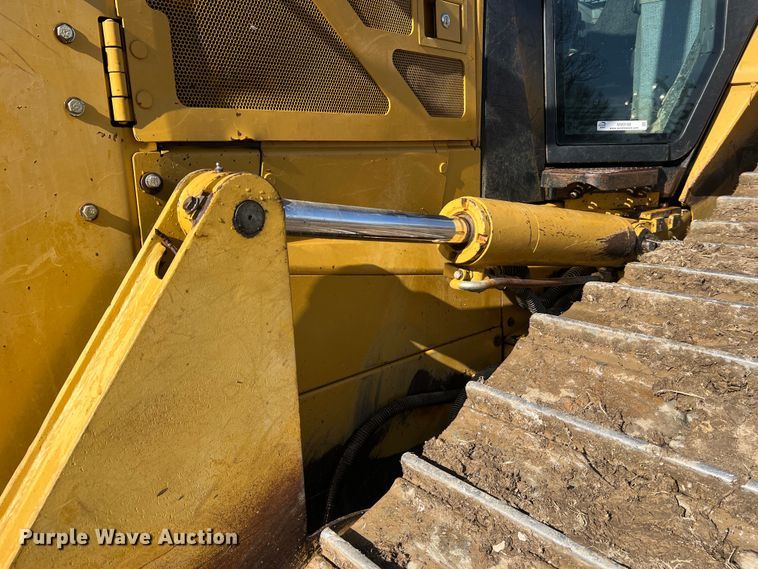 image for item MM9198 2007 Caterpillar D6N LGP  dozer