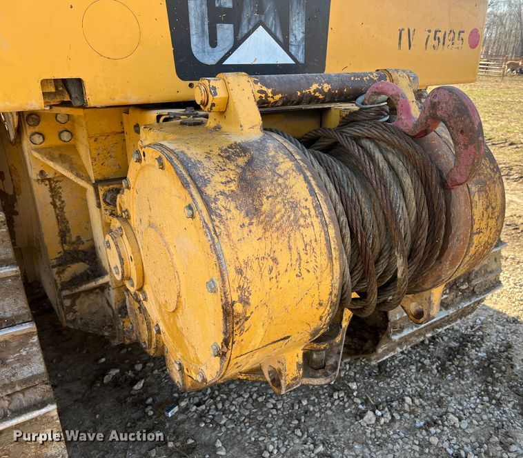 image for item MM9198 2007 Caterpillar D6N LGP  dozer