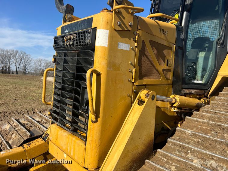 image for item MM9198 2007 Caterpillar D6N LGP  dozer