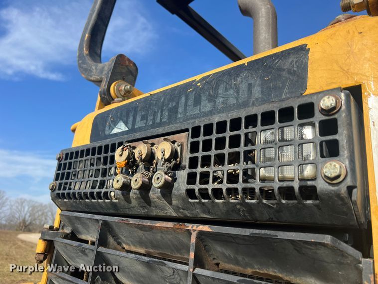 image for item MM9198 2007 Caterpillar D6N LGP  dozer