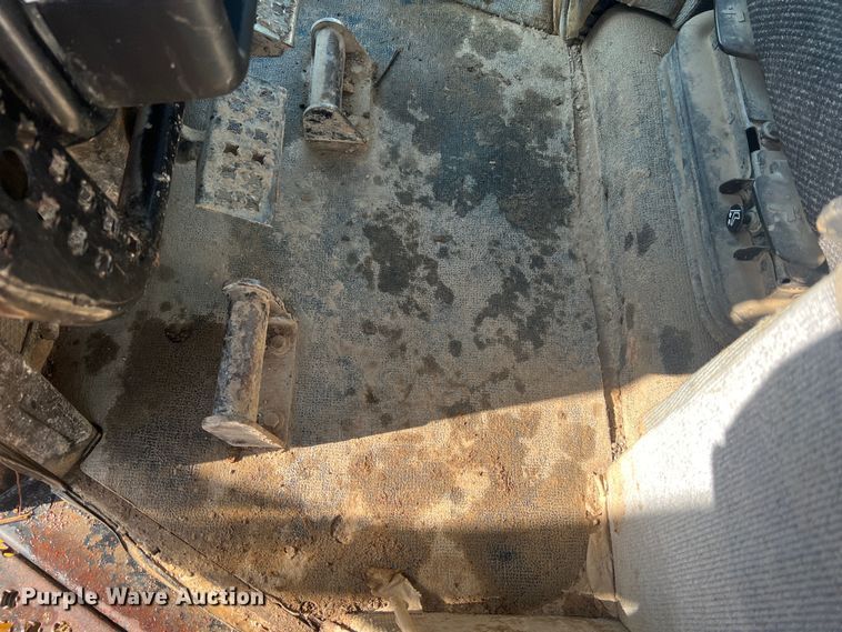 image for item MM9198 2007 Caterpillar D6N LGP  dozer