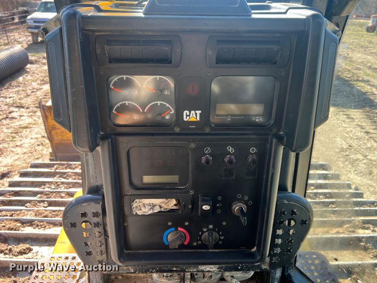 image for item MM9198 2007 Caterpillar D6N LGP  dozer