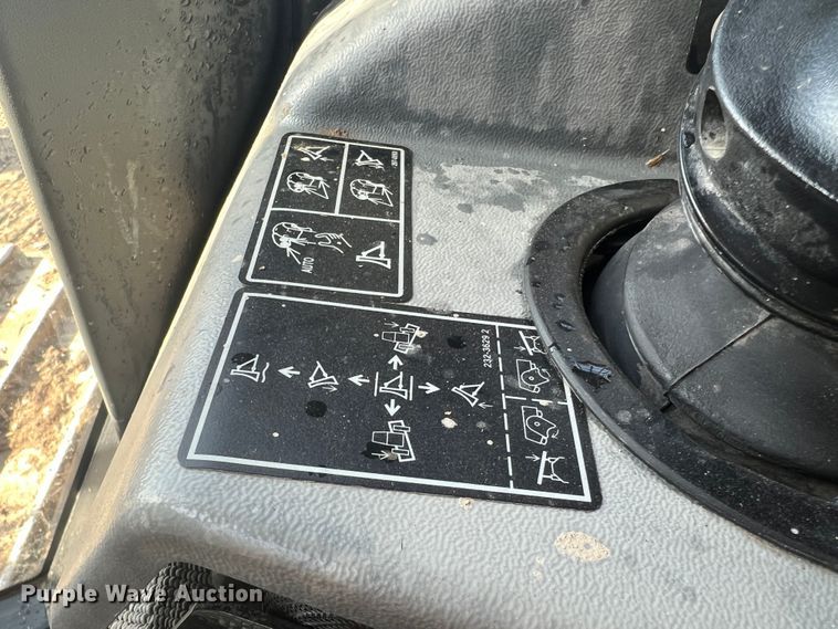 image for item MM9198 2007 Caterpillar D6N LGP  dozer