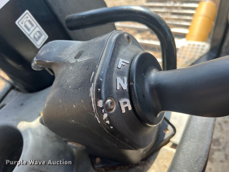 image for item MM9198 2007 Caterpillar D6N LGP  dozer