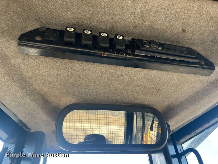 image for item MM9198 2007 Caterpillar D6N LGP  dozer