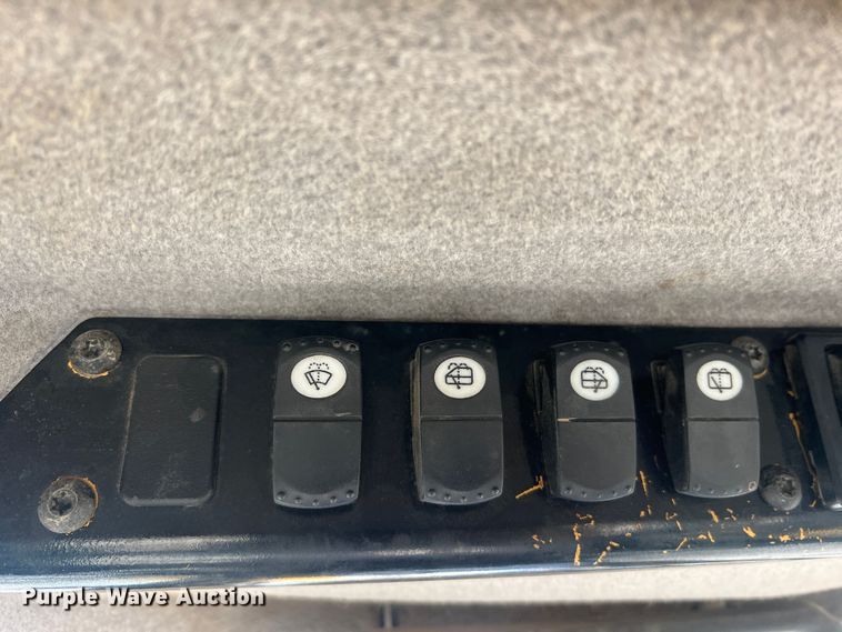 image for item MM9198 2007 Caterpillar D6N LGP  dozer