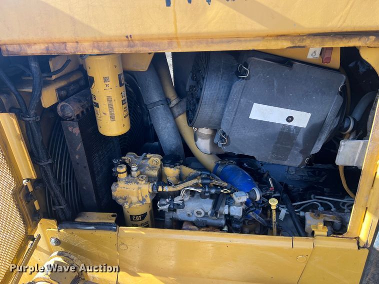 image for item MM9198 2007 Caterpillar D6N LGP  dozer