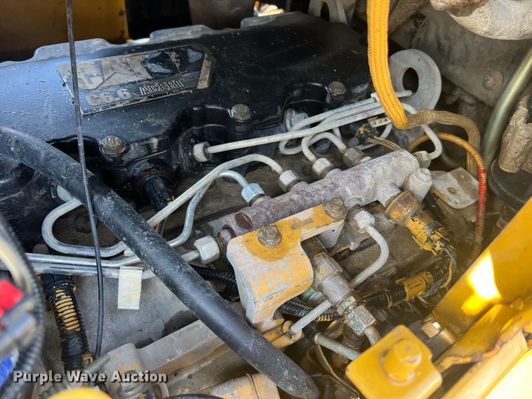 image for item MM9198 2007 Caterpillar D6N LGP  dozer