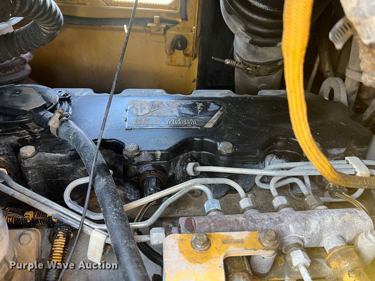 image for item MM9198 2007 Caterpillar D6N LGP  dozer