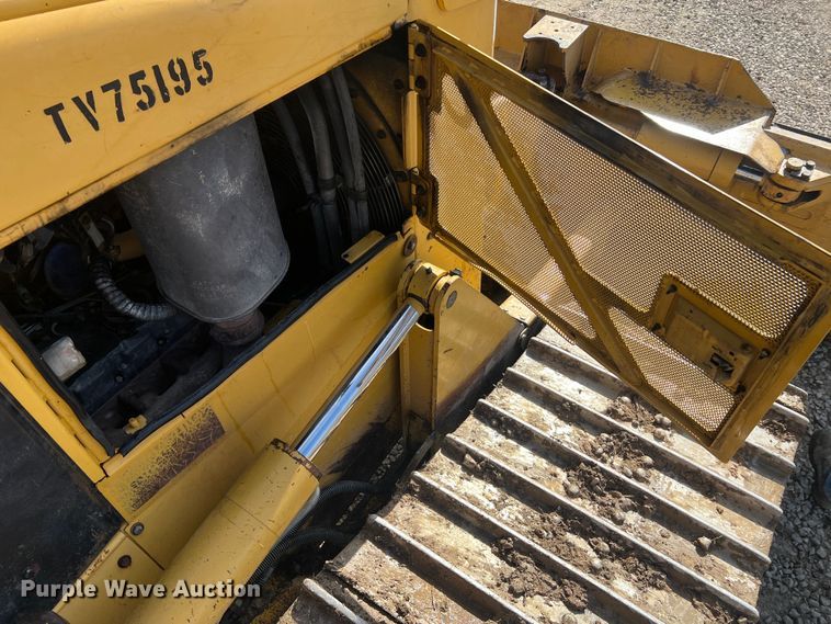 image for item MM9198 2007 Caterpillar D6N LGP  dozer