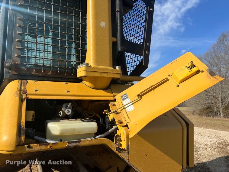image for item MM9198 2007 Caterpillar D6N LGP  dozer