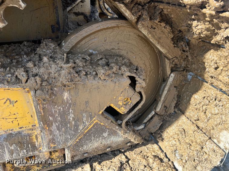 image for item MM9198 2007 Caterpillar D6N LGP  dozer