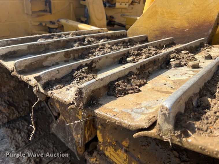 image for item MM9198 2007 Caterpillar D6N LGP  dozer