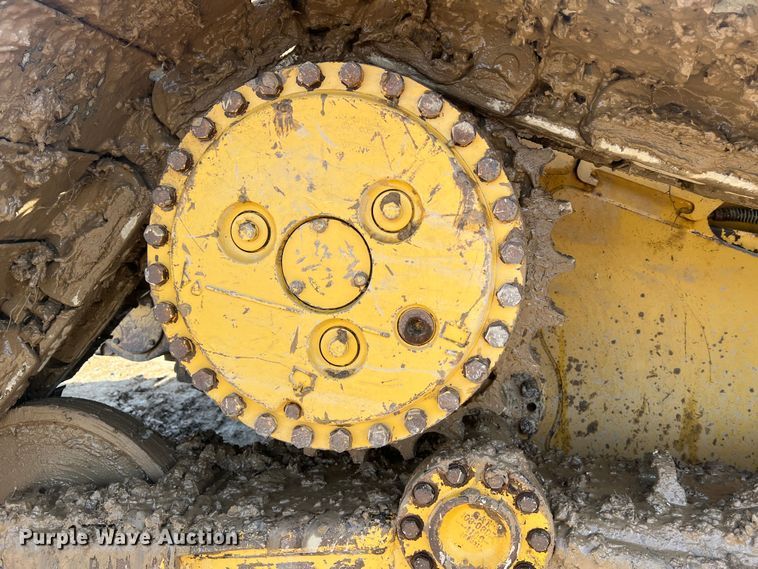 image for item MM9198 2007 Caterpillar D6N LGP  dozer