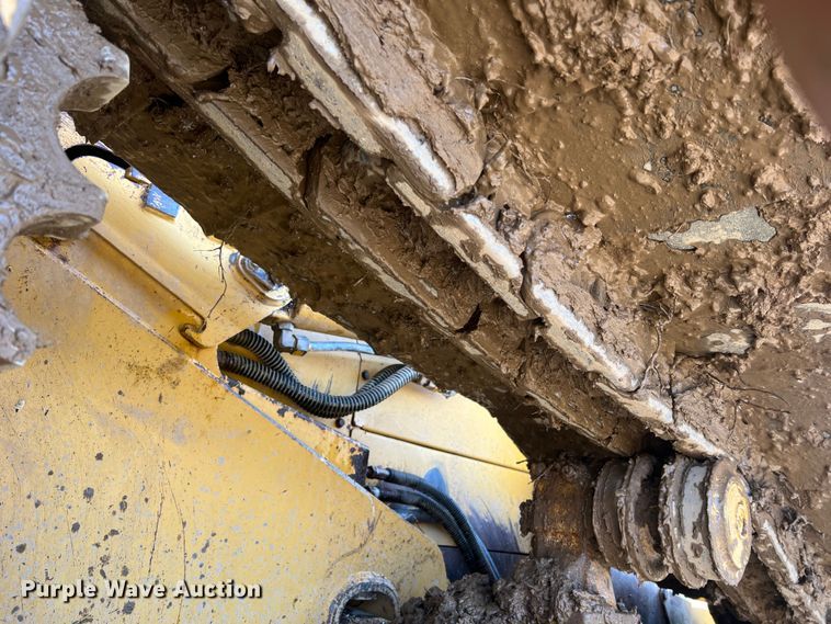 image for item MM9198 2007 Caterpillar D6N LGP  dozer