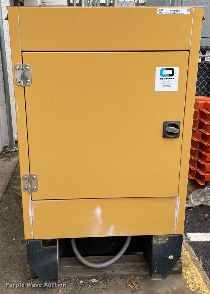 image for item MM9352 1999 Olympian D50P1  generator