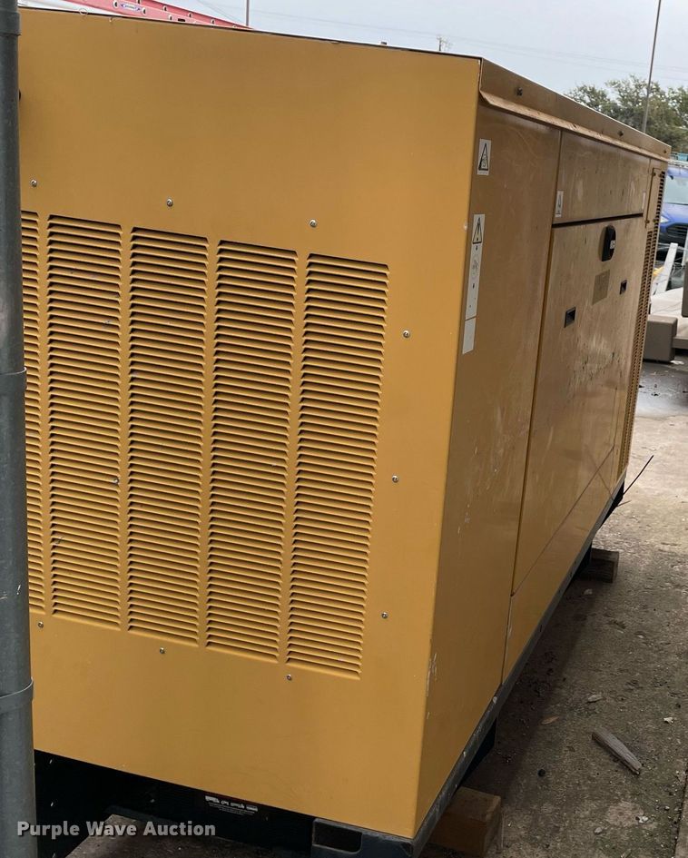 image for item MM9352 1999 Olympian D50P1  generator