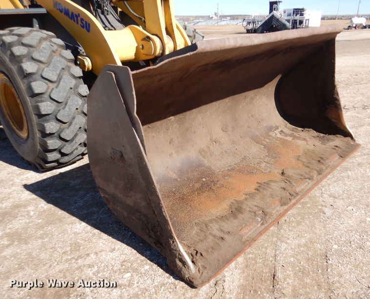 image for item MP9093 2003 Komatsu WA400-5L  wheel loader