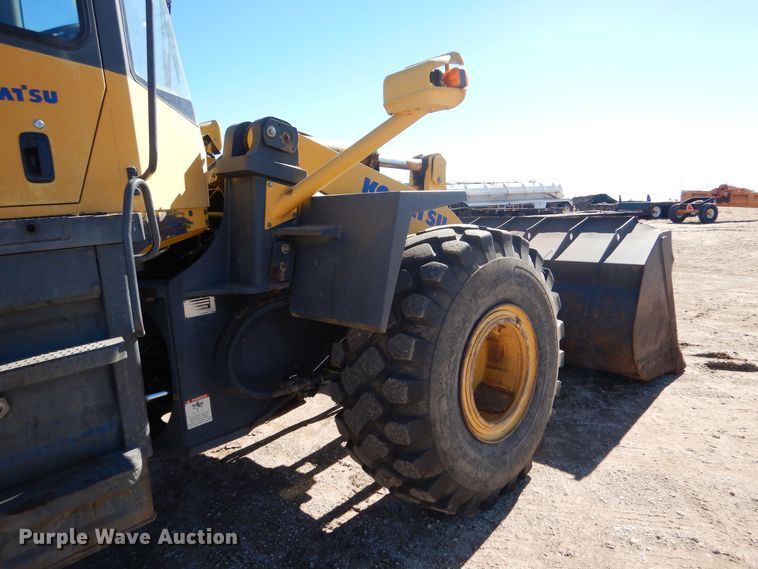 image for item MP9093 2003 Komatsu WA400-5L  wheel loader