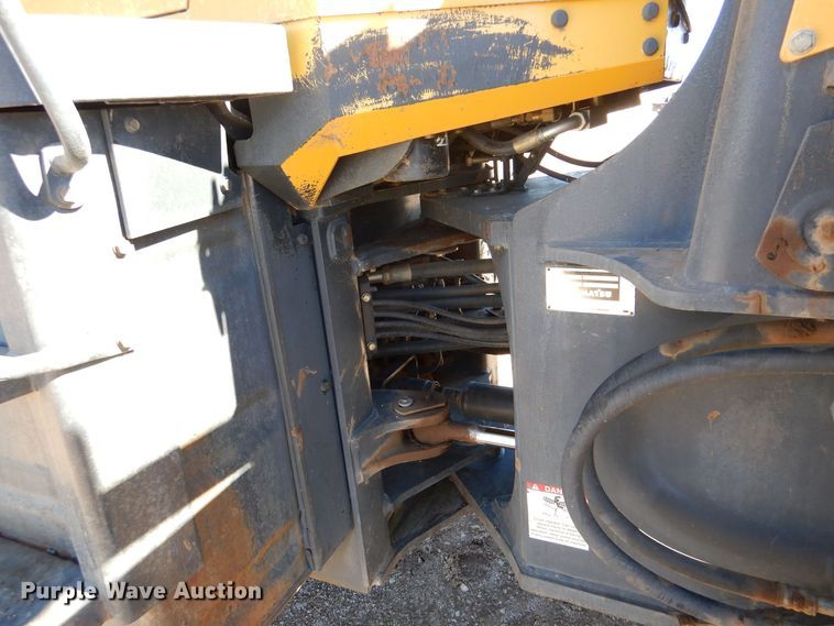 image for item MP9093 2003 Komatsu WA400-5L  wheel loader