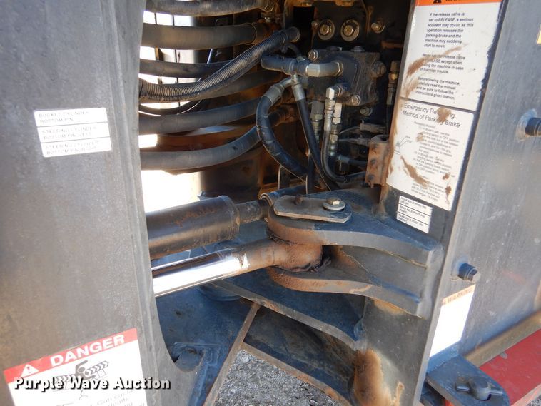 image for item MP9093 2003 Komatsu WA400-5L  wheel loader