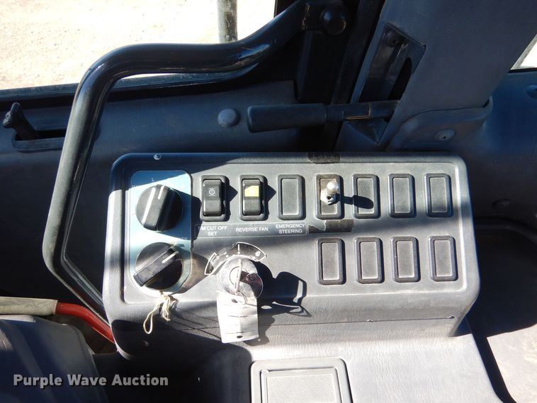 image for item MP9093 2003 Komatsu WA400-5L  wheel loader