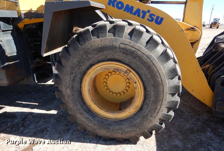 image for item MP9093 2003 Komatsu WA400-5L  wheel loader