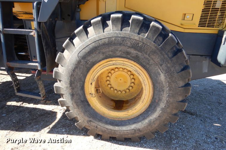 image for item MP9093 2003 Komatsu WA400-5L  wheel loader