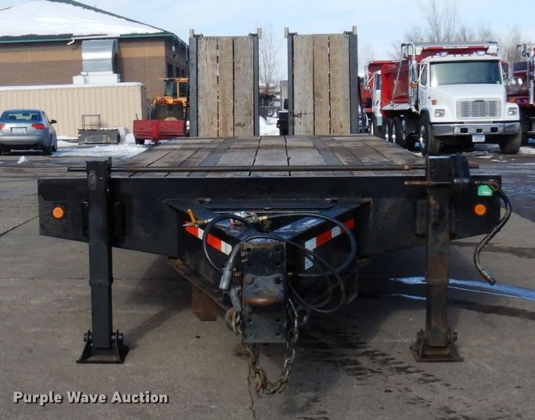 image for item AF9256 2011 Felling FT-40-2LP  paver special trailer