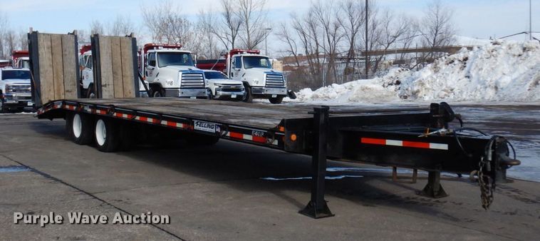 image for item AF9256 2011 Felling FT-40-2LP  paver special trailer