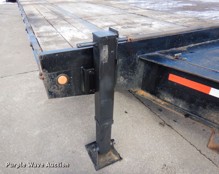 image for item AF9256 2011 Felling FT-40-2LP  paver special trailer