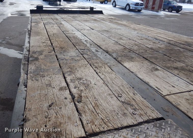 image for item AF9256 2011 Felling FT-40-2LP  paver special trailer