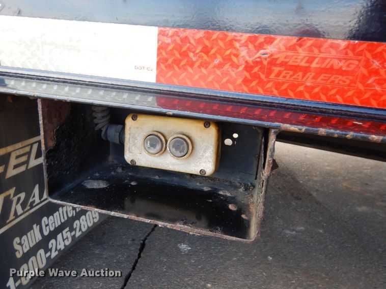 image for item AF9256 2011 Felling FT-40-2LP  paver special trailer