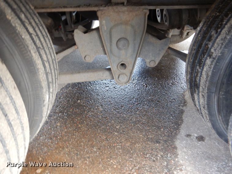 image for item AF9256 2011 Felling FT-40-2LP  paver special trailer