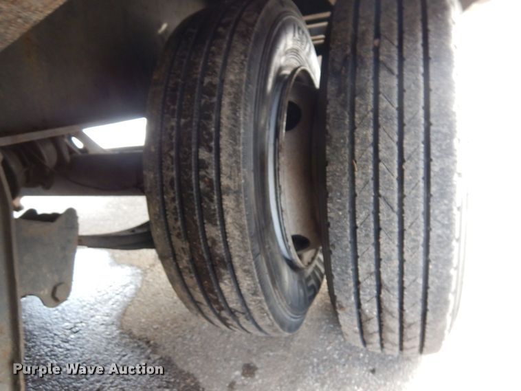 image for item AF9256 2011 Felling FT-40-2LP  paver special trailer