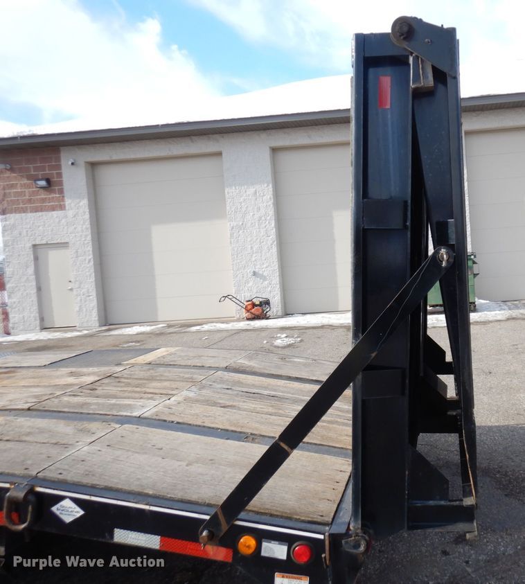 image for item AF9257 2014 Felling FT-40-2LP  paver special trailer