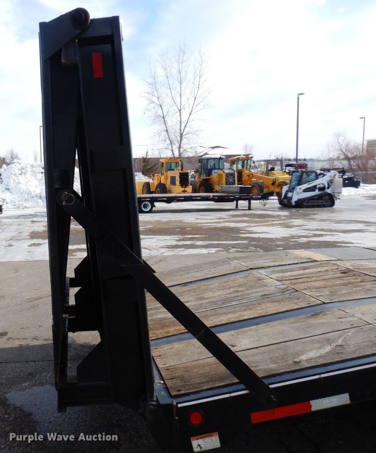 image for item AF9257 2014 Felling FT-40-2LP  paver special trailer