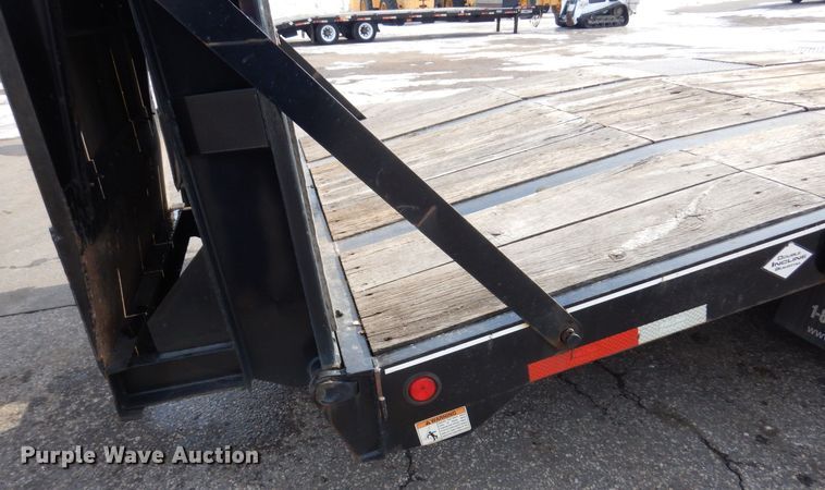 image for item AF9257 2014 Felling FT-40-2LP  paver special trailer