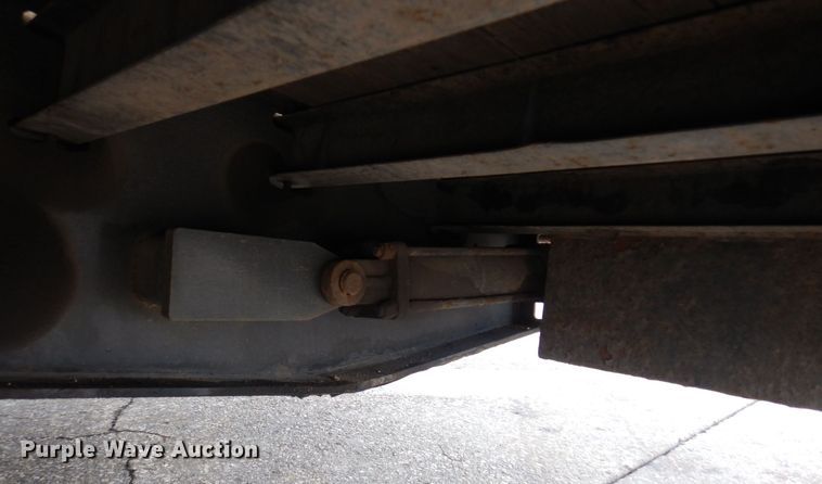 image for item AF9257 2014 Felling FT-40-2LP  paver special trailer