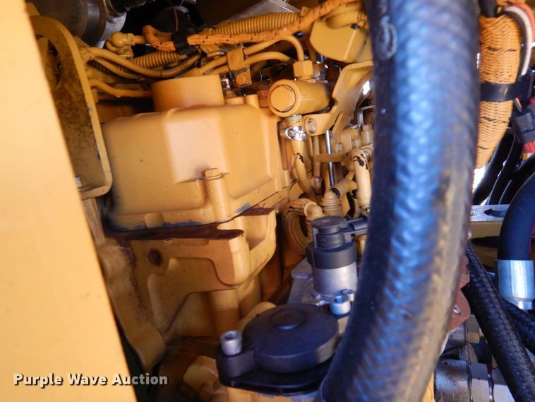 image for item AF9266 2015 Caterpillar CB44B  double drum vibratory roller