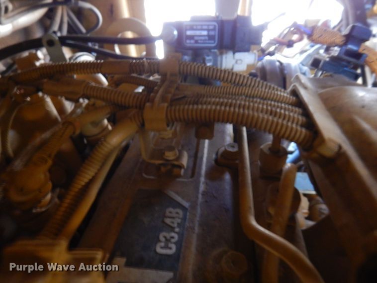 image for item AF9266 2015 Caterpillar CB44B  double drum vibratory roller