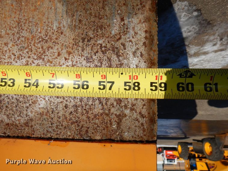 image for item AF9266 2015 Caterpillar CB44B  double drum vibratory roller