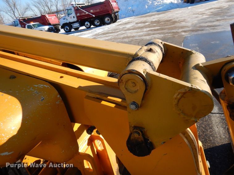 image for item AF9267 2018 Mauldin M413XT  maintainer