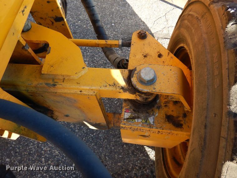 image for item AF9267 2018 Mauldin M413XT  maintainer