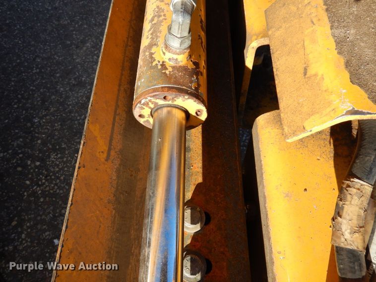 image for item AF9267 2018 Mauldin M413XT  maintainer