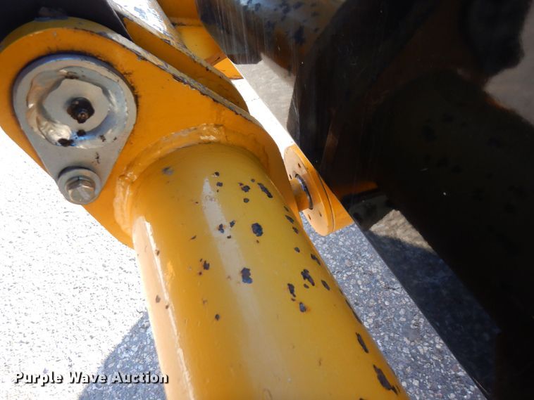 image for item AF9267 2018 Mauldin M413XT  maintainer