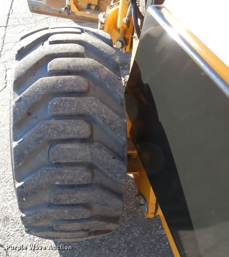 image for item AF9267 2018 Mauldin M413XT  maintainer